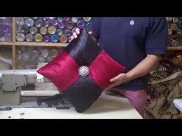 طرقة خياطة مخدة دائرية لزينة الصالون المغربي Method Of Sewing A Pillow In The Form Of A Circle Youtube Felt Patterns Pillowcase Bag Embroidery Bags