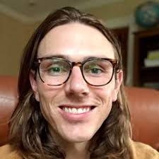 Aaron Blau's Instagram, Twitter & Facebook