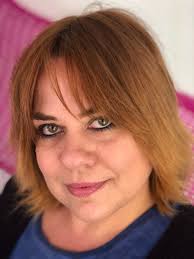 Mindy Bledsoe's Instagram, Twitter & Facebook