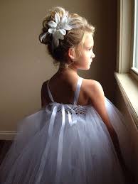Hairstyle for girls 7 easy hairstyles for little girls kids hairstyles waterfall pull through braid for toddlers kids hairstyles. 38 Super Cute Little Girl Hairstyles For Wedding Hairstyles For Kids Happyshappy