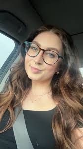 What 2 bedroom rentals in Collinsville accept large dogs for under $1000?