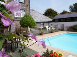 Loganberry Cottage Loganberry Cottage In Westward Ho A Great Base For Couples And Small Families This Cosy Stone Co Vacation Cottage Cottage Devon Holidays