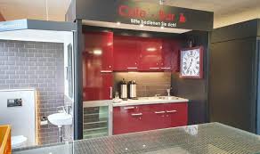 Bereits seit 1892 ist wir sind ihr spezialist für hochwertige und gestalterisch anspruchsvolle fliesen mit erstklassiger. Harry S Viele Infos Uber Ihren Fliesenmarkt In Kiel