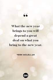 70 Best New Year Quotes 2022 Inspiring Nye End Of Year Sayings