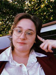 Aimee Fleck's Instagram, Twitter & Facebook