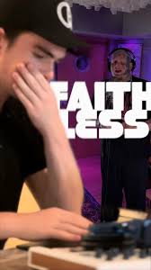 I found this @lewisjmfitzgerald clip and flipped it