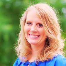 More violin practice!! 🥹 I am so proud of my little girl! I'm even happier  she stills enjoys playing! ❤️ #kid #kidmodel #littleprincess #youngtalent  #familytime #youngmusician #violinplayer #violin