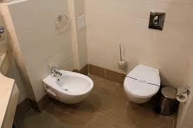 Bodenfliesen im hornbach onlineshop im markt. Badezimmer Wc Und Bd Hotel Spa Dodo Zhytomyr Holidaycheck Ukraine Ukraine