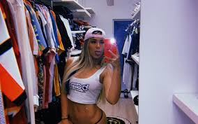 A lipo hd antes e depois mostra que virgínia fonseca apostou no procedimento na região da barriga, deixando a musculatura mais definida nessa área do corpo e com o resultado de academia. Virginia Fonseca Reclama Do Corpo Apos Lipo Celulites Aumentaram Bumbum Mais Flacido Quem Quem News