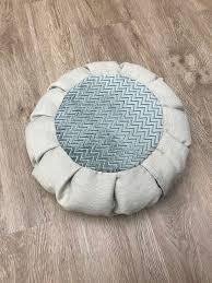 Mediation Seat Zafu Pillow Yoga Floor Cushion Boho Reversible Plush Print Cream Sage Green Mandala Ooak Han Yoga Room Decor Yoga Decor Meditation Pillow