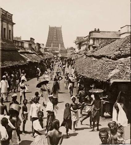 An old photo of Madurai Meenakshi Amman temple from 1915.