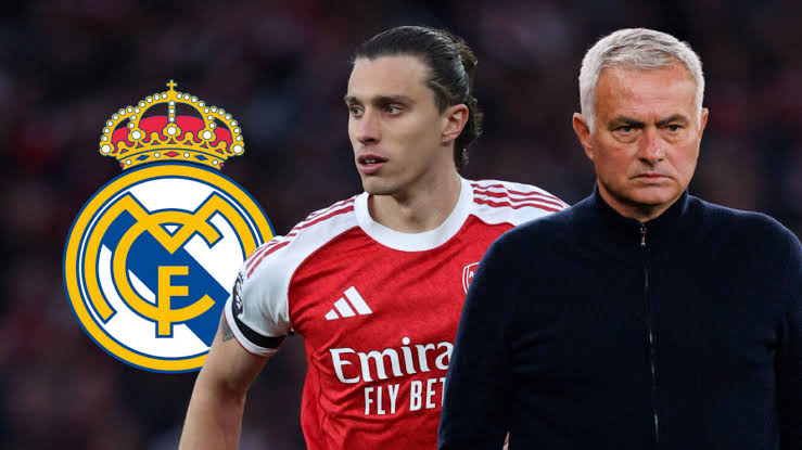Arsenal: Mourinho 'approves' Gunners transfer as Real Madrid raid is now  'feasible'
