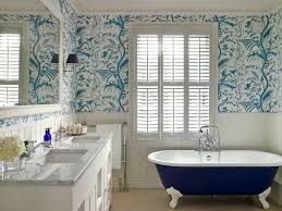 However, a freestanding tub called the clawfoot tub can serve the purpose and at the same time, give a classic touch to the bathroom. 10 Times When Painting A Claw Foot Tub Refreshed A Bathroom