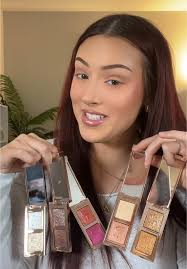 Subtle highlighting is sexy ✨ @Patrick Ta Beauty #patrickta #highlight...