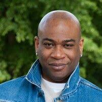 Search the Stage 32 Lounge