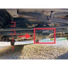 車の ジャッキポイント を確認します リアは デフボックス部分 タント ポイント デフ