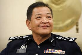 Not wanting to be placed in cold storage at the prime minister's department, abdul hamid bador opted for early retirement and for. Abdul Hamid Bador Soya Lemon