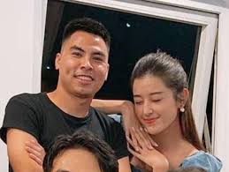 Á hậu huyền my được cho là bạn gái mới của doanh nhân gốc thái bình, chồng sắp cưới của trà ngọc hằng. A Háº­u Huyá»n My Ä'áº¿n Hang Ä'áº«y Cá»• VÅ© Cho Cáº­u Báº¡n Than Ä'a Trong Mau Ao Ha Ná»™i Fc