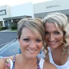 Amber Koon's Instagram, Twitter & Facebook