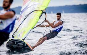 'tijdens de laatste race had ik het nog niet in de gaten, maar eenmaal aan de kant drong het door. Badloe To Lead A Stellar Cast In Men S Windsurfing Rs X At Tokyo 2020