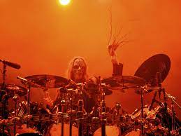 Joey jordison, the drummer whose dynamic playing helped to power the metal band slipknot to global stardom, has died at age 46. 4ceiguka6xvgxm