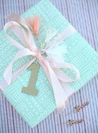 Give your little one memorable first birthday gifts that will last a lifetime. Pin On Verpacken Wrapping