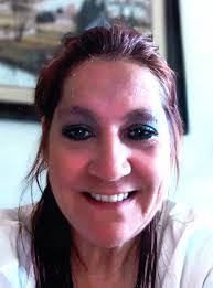 Stephanie Lent's Instagram, Twitter & Facebook