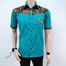 Contoh batik yang dipadukan dengan kain polos, lurik, brokat, untuk ke pesta atau hari biasa. Harga Baju Polos Terbaik Batik Pakaian Pria Juni 2021 Shopee Indonesia