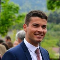 3700+ "Simón" profiles