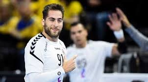 أبدى محمد سند نجم المنتخب المصري وفريق نيم الفرنسي لكرة اليد ثقته في أداء المنتخب وشدد على ضرورة التركيز حتى النهاية من أجل الوصول للمربع الذهبي في بطولة العالم لكرة. Aaqopf B2lzl1m