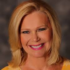 Cynthia Canning's Instagram, Twitter & Facebook