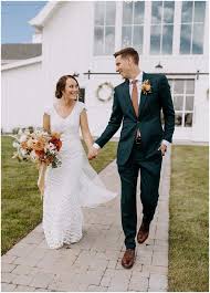 Madeline Cameron S Wedding Jordy B Photo In 2020 Barn Wedding Timeless Wedding Wedding Set Up