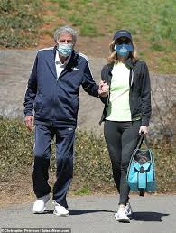 Born to his american parents anna suraci and john benedetto, he is of caucasian ethnicity and holds american nationality. Tony Bennett 94 Lovingly Holds Hands With His Wife Susan Crow 54 As They Go For A Stroll Readsector Female