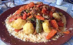 Rocket leaves on couscous with confit mushrooms and parmesan crisps. Rever De Manger Du Couscous Signification Interpretation En Islam