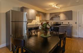 Established in 1997, the cheshire horse is a family owned and operated business located in swanzey, nh, with a partner store in saratoga springs, ny. Washington Park Of Keene Apartments Keene Nh Apartments Com