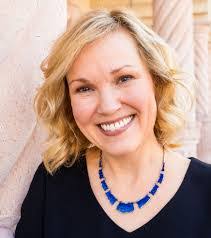 Lisa Hackney's Instagram, Twitter & Facebook