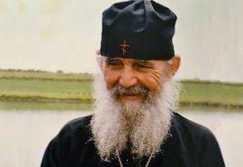 Γερων εφραιμ φιλοθεϊτησ, πνευματικοι λογοι, πολεμοσ απο τον διαβολο. G Efraim Filo8eiths Koinwnia Or8odo3ias