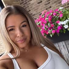 Amy Christie (@amychristie97)