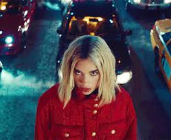 Dua lipa may be one of the biggest female pop singers in the world, but that doesn't mean her success is automated. Dua Lipa Scores First Uk Number 1 Album With Future Nostalgia Out Now Lovebelfast