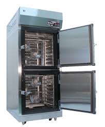 Flash freezing is a slower (than blast freezing) freezing process that takes approximately 5 hours to complete. Flash Freezers The Pinnacle Of Food Freezing Technology