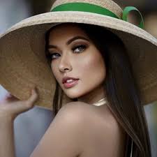 Hatbox Los Angeles, CA