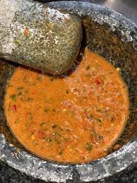 Red chile peppers are ground with belacan (shrimp paste) creating sambal belacan, a staple in malay households as a garnish or dipping sauce. Sambal Belacan Campur Perahan Limau Nipis Makan Dengan Nasi Lauk Ikan Goreng Nikmatnya Pa Ma