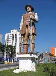 Jun 18, 2021 · — podemos, sim, derrubar uma estátua, como a de borba gato, por exemplo, que, por sinal, é muito feia — diz. Estatua Foto De Monumento De Borba Gato Sao Paulo Tripadvisor
