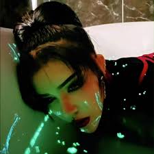 i love this music~~#bioluminescence #bathbomb #hotbath #gift #anniversary 🥰