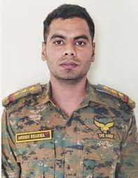 Barun Sharma! (@BARUNKU30158806)