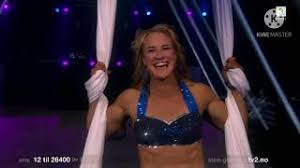 När birgit skarstein var 19 år reste hon till thailand för att jobba på ett barnhem. Birgit Skarstein 1st Wheelchair Contestant On Norway S Dwts Popsugar Fitness Uk