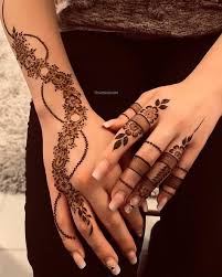 Dimple Queen On Instagram Mehndi Designs Which One 1 5 Follow Itx Dimple Follow Itx D Henna Tattoo Hand Mehndi Designs For Fingers Finger Henna Designs
