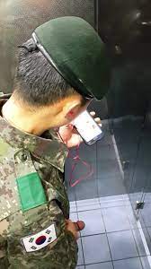 Korean soldier jerking in toilet 4 - ThisVid.com