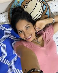 Siembra cosas buenas para que el día de mañana siembres buenos frutos. Que  no tengas nada de que arrepentirte, nada que lamentar, ninguna deuda con la  vida… Feliz viernes ✨🙂♥️ #friday #happy #