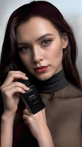 Wangi manisnya Mona Lisa ga bikin mual., #perfumecollection #perfumereview  #extraitdeparfum #perfumerecommendation #dvinziefragrance #parfumreview